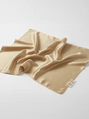 Față de pernă din mătase naturală Velina, culoare gold